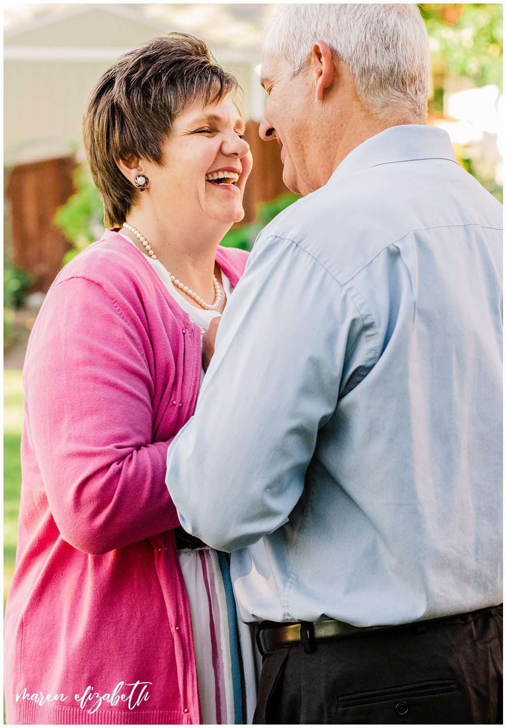 33rd anniversary picures taken of my parents around their home of 30 years. Anniversary pictures are a great way to continue telling your love story. | Arizona Anniversary Photographer | Maren Elizabeth Photography