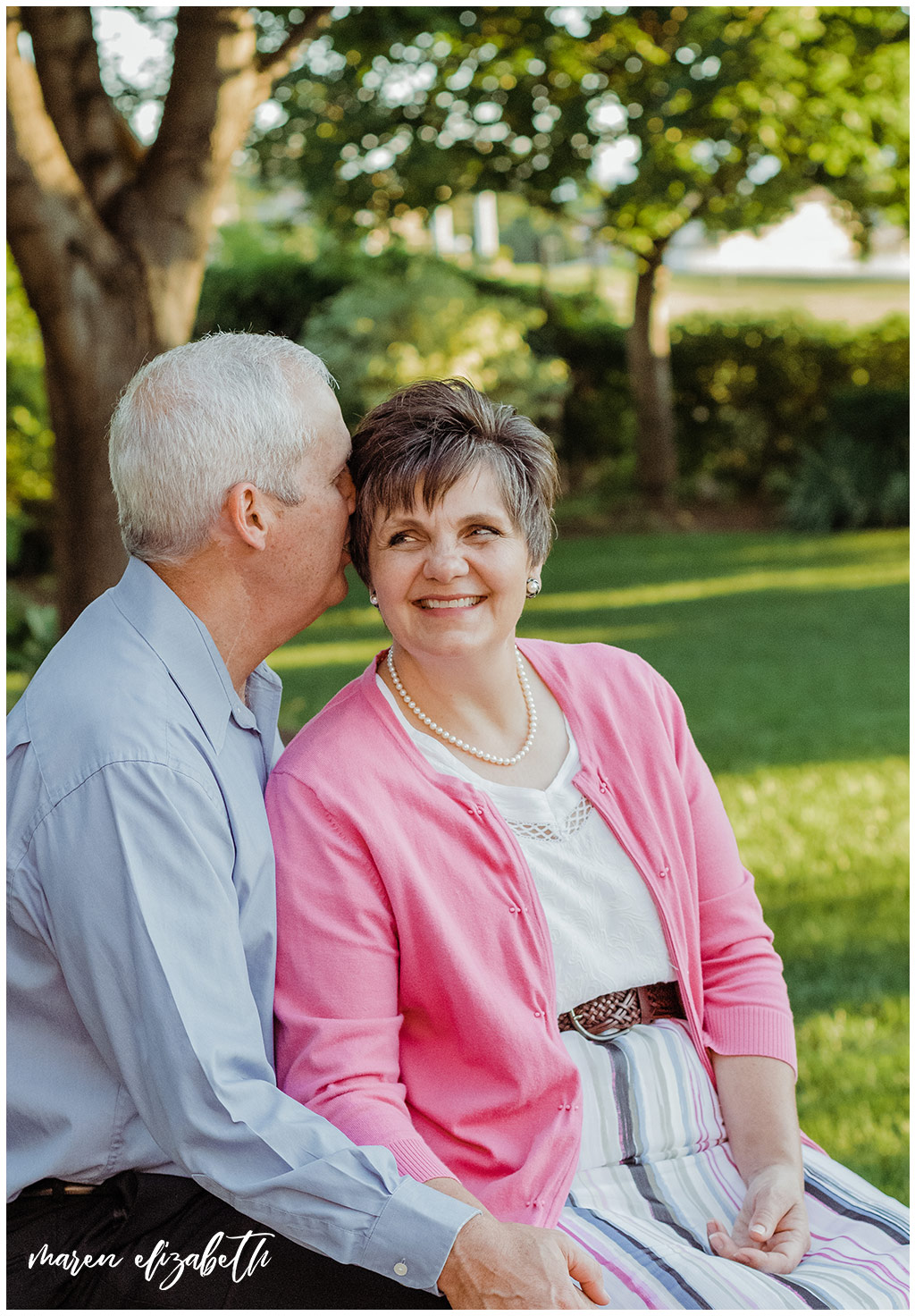 33rd anniversary picures taken of my parents around their home of 30 years. Anniversary pictures are a great way to continue telling your love story. | Arizona Anniversary Photographer | Maren Elizabeth Photography