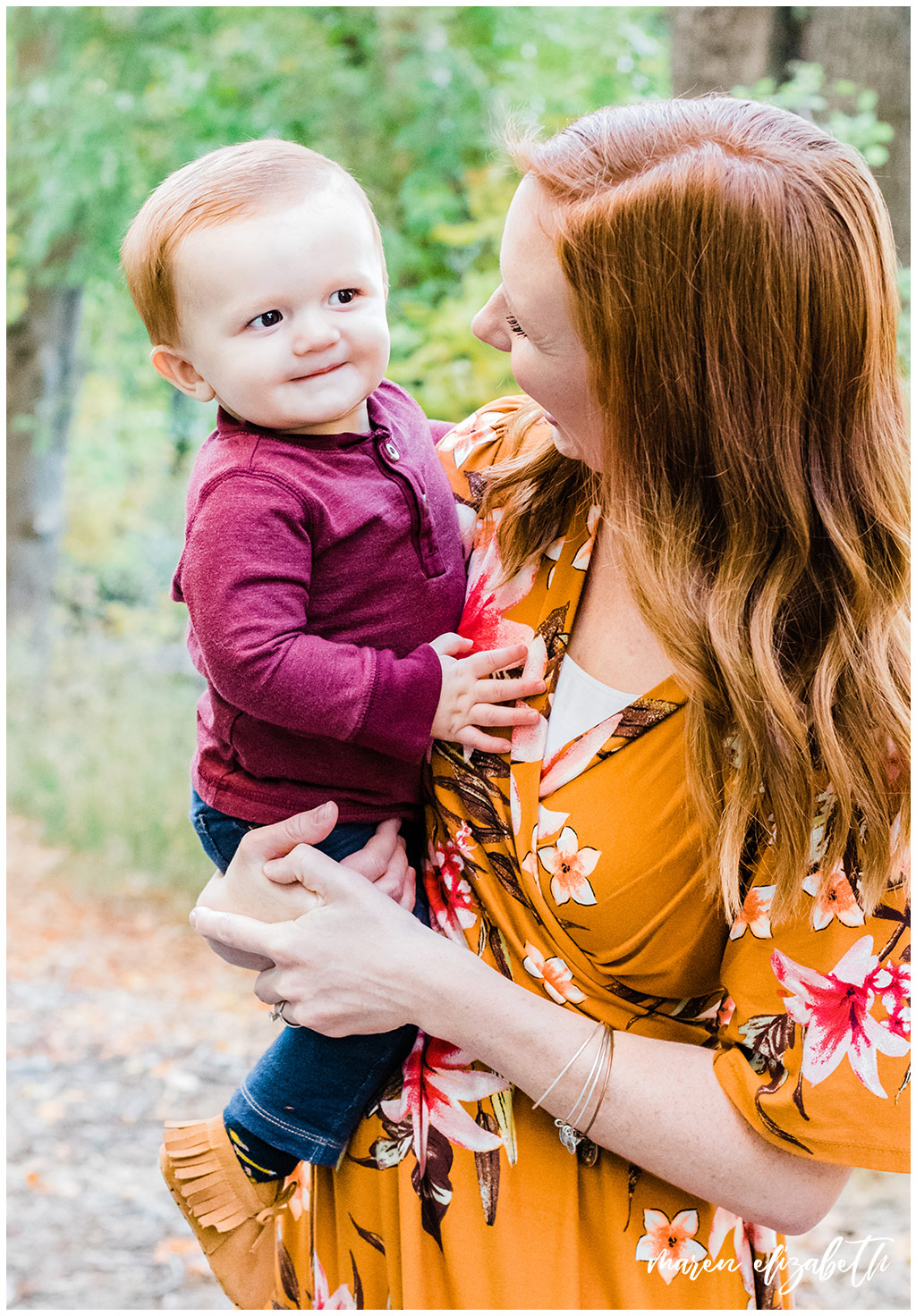 Utah Fall Mini Sessions 2018 | Did you know October is the busiest month for family pictures in utah? It's because everyone wants the fall colors in our canyons. Make sure you plan ahead to schedule your family picture session timed perfectly with the best fall colors. | Maren Elizabeth Photography | Utah Photographer
