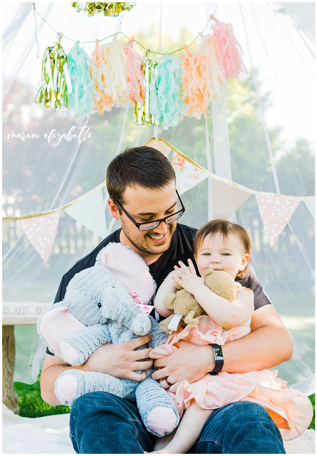 DIY Little Girl Cake Smash | Emi's one year old cake smash had a cute little girl theme. We got the decorations on the facebook marketplace and I made the cake myself. | Arizona Family Photographer | Maren Elizabeth Photography