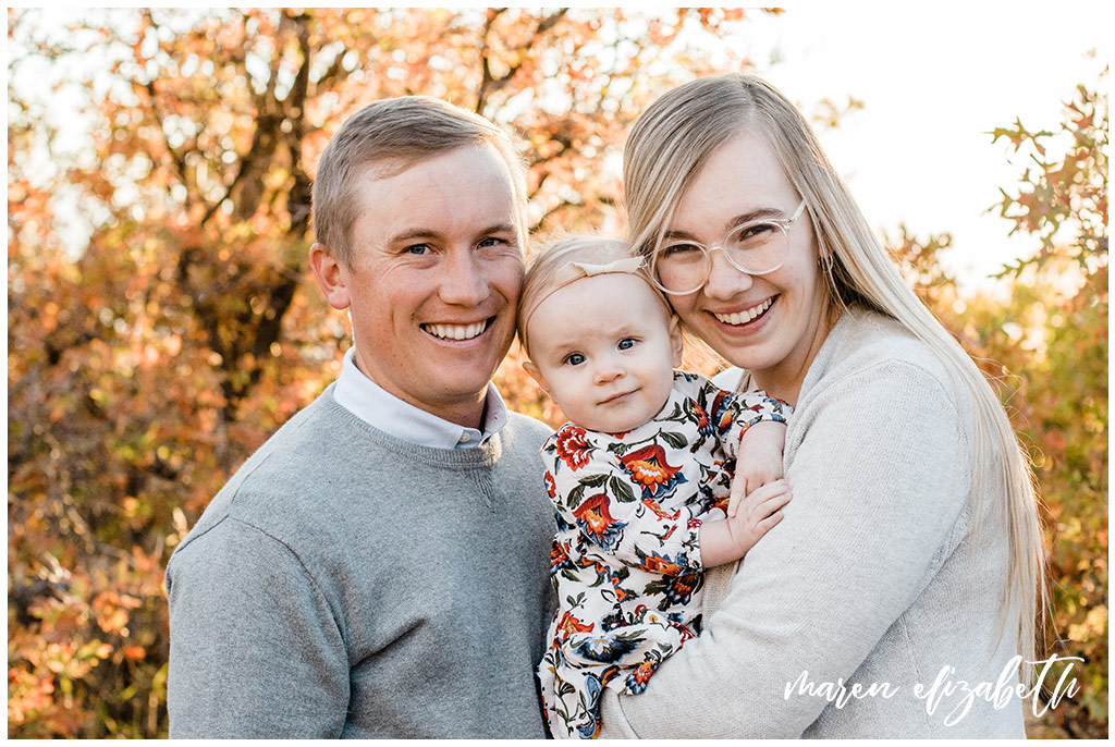 Squaw Peak family pictures in the fall. A 20 minute mini session really is enough time for family pictures, just look at all the great shots! | Arizona Family Photographer | Maren Elizabeth Photography