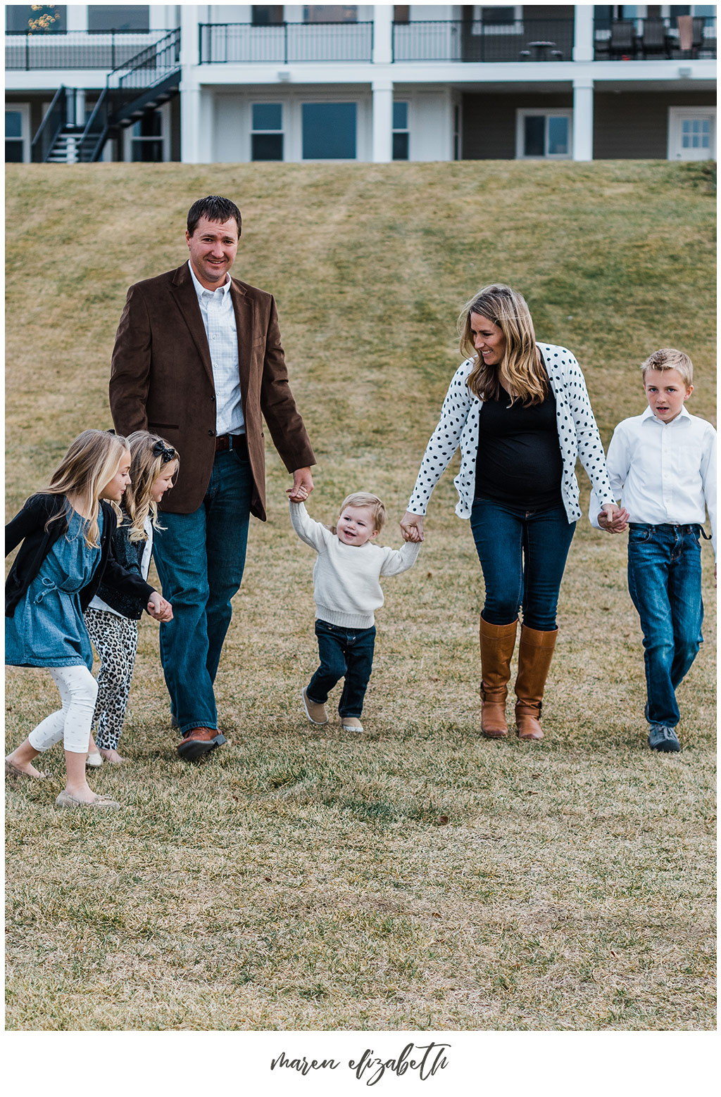 Lifestyle family pictures at home | Arizona Photographer | Maren Elizabeth Photography.