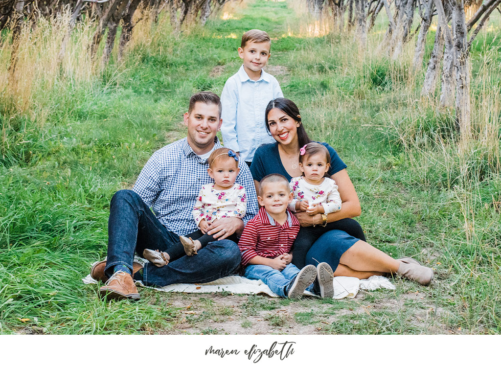 Family of six family photos at Provo Orchard in the Fall. Arizona Family Photographer | Maren Elizabeth Photography.