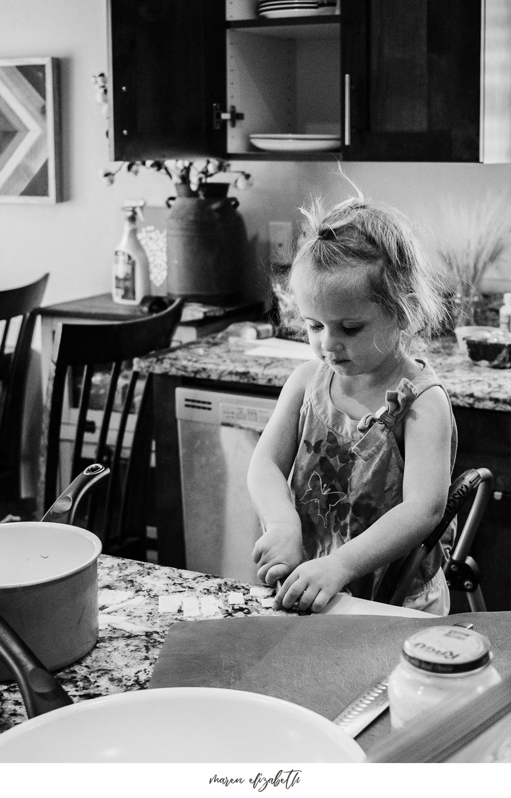 A day in the life family pictures session is exactly what it sounds like. No coordinated outfits, no poses, just REAL, RAW moments of your everyday beautiful. | Maren Elizabeth Photography | Arizona Family Photographer