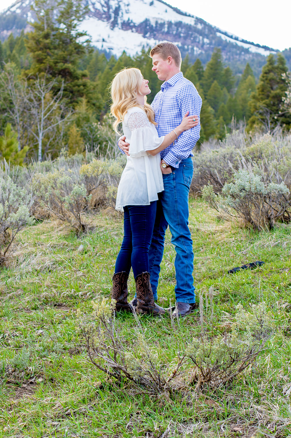 A pregnancy announcement photo shoot at Tibble Fork Reservoir, American Fork Canyon, UT | Arizona Photographer | Maren Elizabeth Photographer