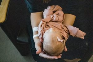 Family of four fresh 48 welcoming little Elinor at Utah Valley Hospital, Provo, UT | Maren Elizabeth Photography | Arizona Birth Photographer