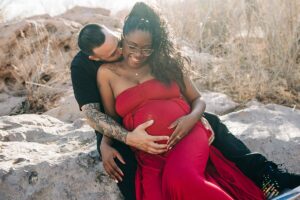 When to Schedule your Maternity Session