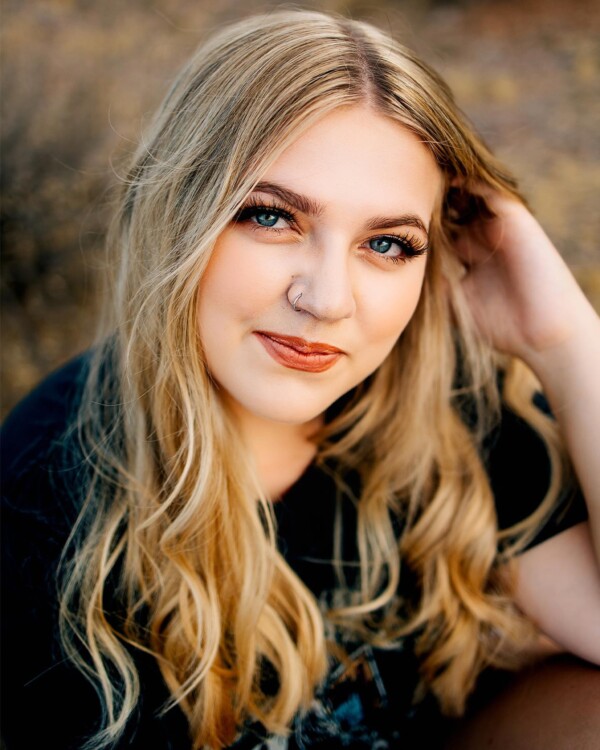 This beautiful Senior killed her session! Such a pleasure to help her celebrate this milestone!Hair & Makeup: _infiniteartistry_ 

lhumble1 

azseniorphotographer azseniorportraits azseniors azfamilyphotographer azportraitphotographer azphotographer santanvalleyphotographer queencreekphotographer florencephotographer